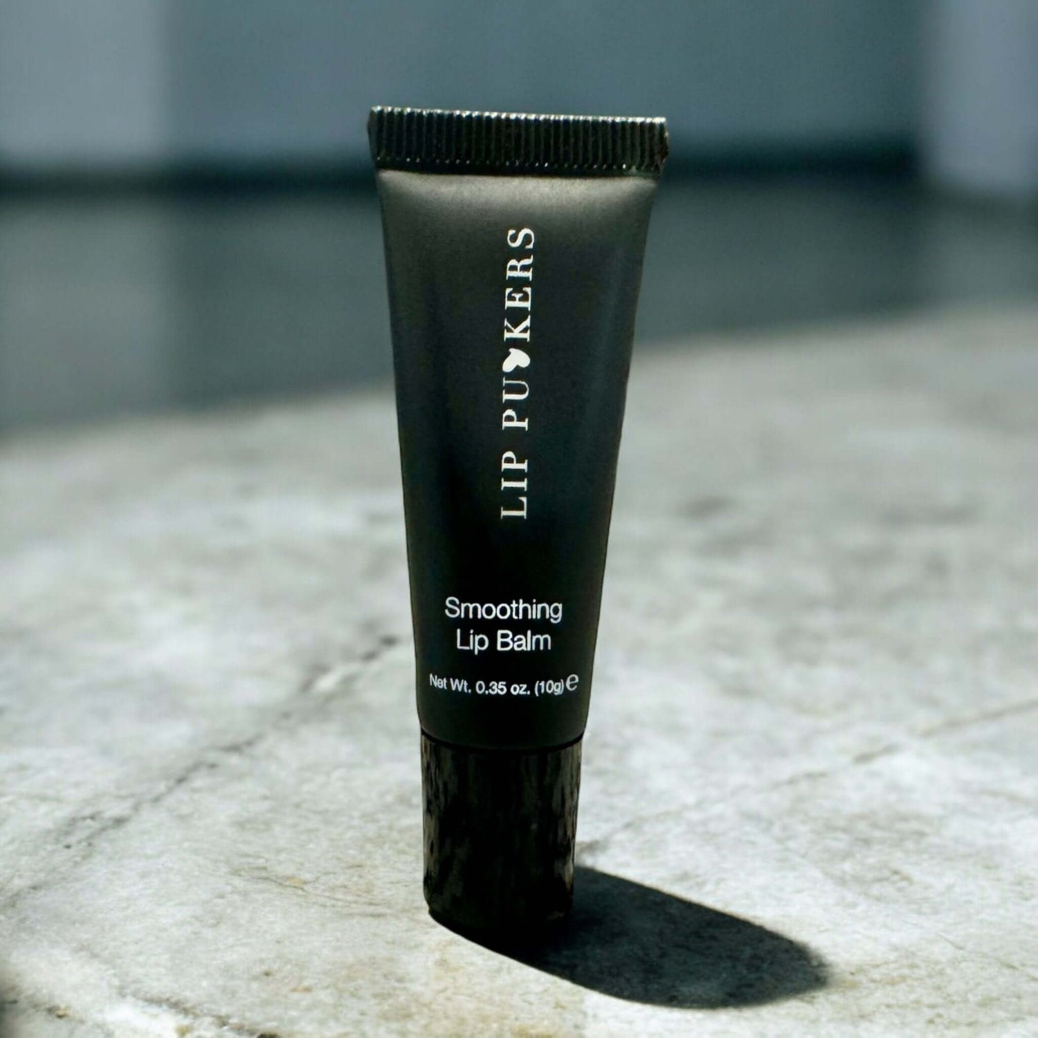 Smoothing-lip-balm-lip-puckers